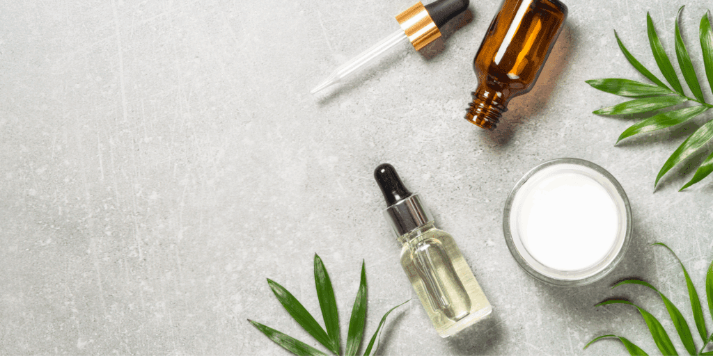 Produtos de skincare para preparação de pele oleosa antes da maquiagem para evitar que craquele.